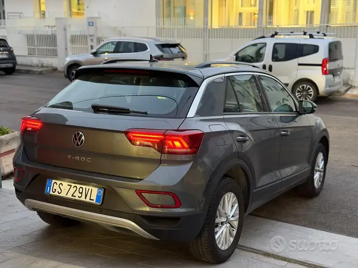 Volkswagen T-Roc 2024 photo 4