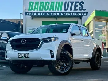 Mazda Bt-50 2021 photo 2