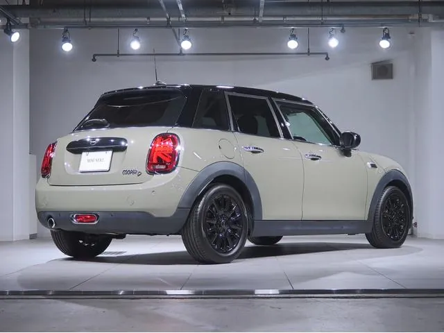 Mini Cooper D 2020 photo 5