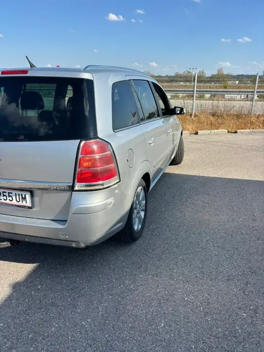 Opel Zafira 2007 photo 3