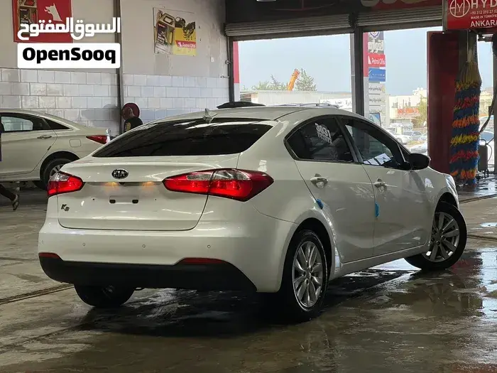 Kia K3 2015 photo 2