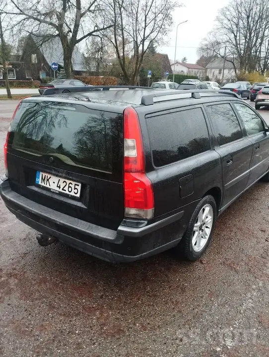 Volvo V70 2004 photo 2
