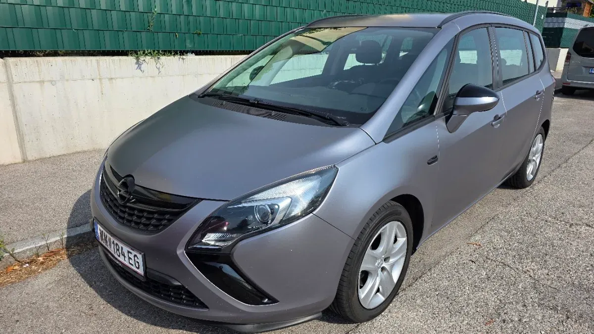 Opel Zafira Tourer 2013 photo 3