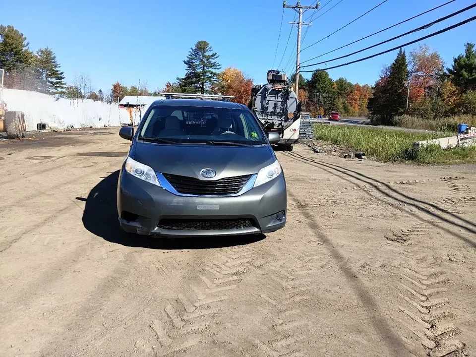 Toyota Sienna