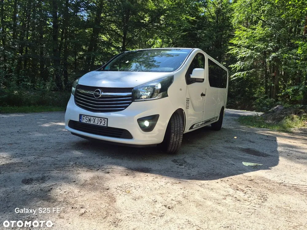 Opel Vivaro 2015 photo 4
