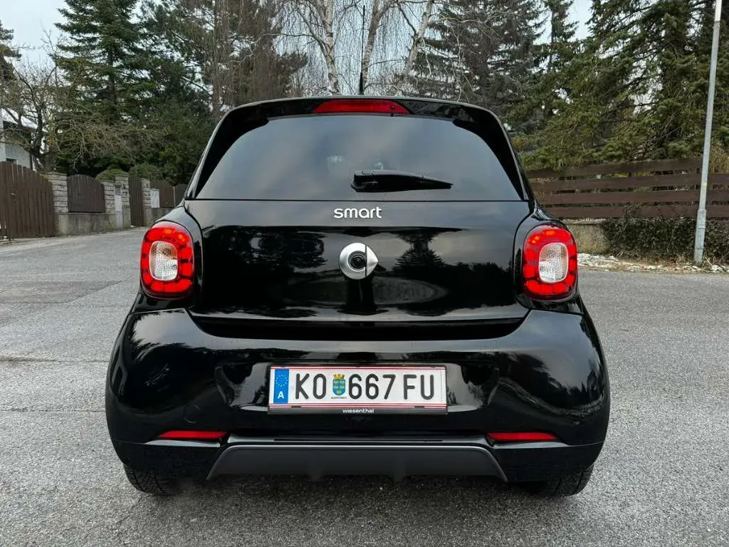 Smart Forfour 2019 photo 2