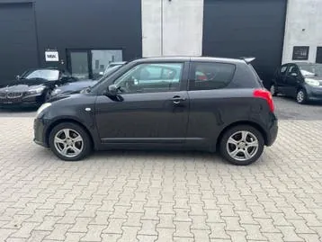 Suzuki Swift 2009 photo 3
