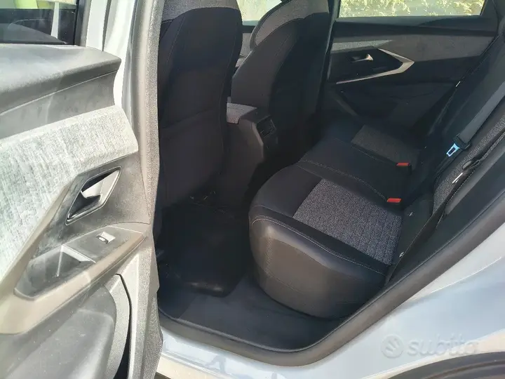 Peugeot 3008 2025 photo 2