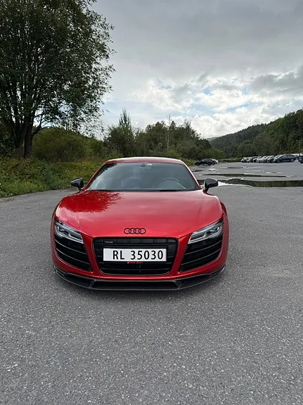 Audi R8 2012 photo 3
