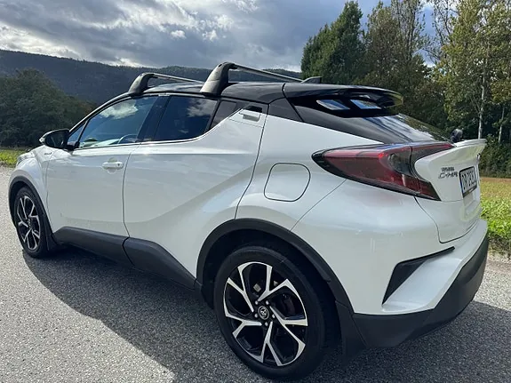 Toyota C-Hr 2017 photo 4