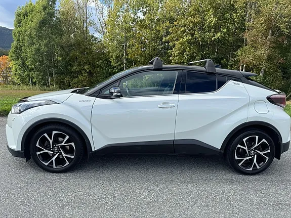 Toyota C-Hr 2017 photo 3