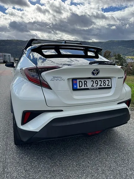 Toyota C-Hr 2017 photo 5