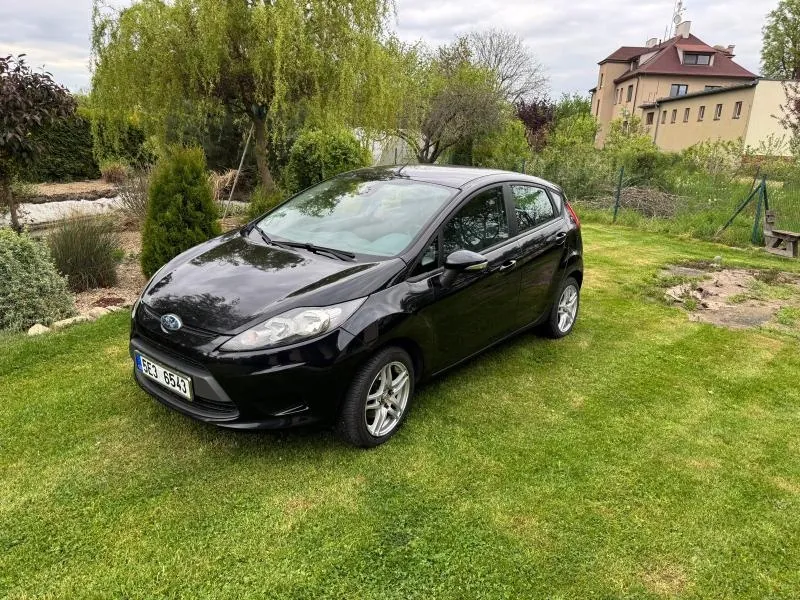 Ford Fiesta 2010 photo 5