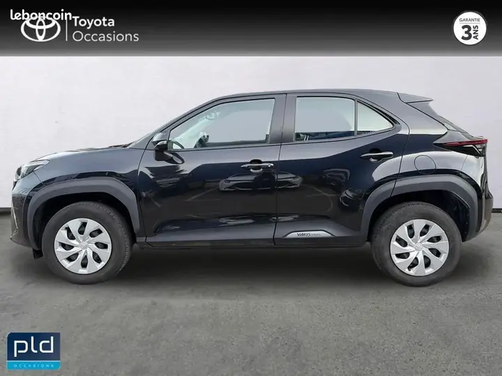 Toyota Yaris Cross 2025 photo 3
