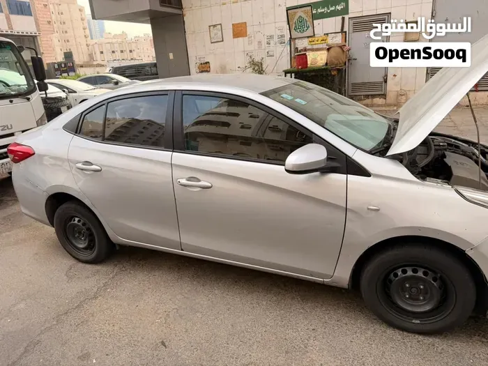 Toyota Yaris 2018 photo 5