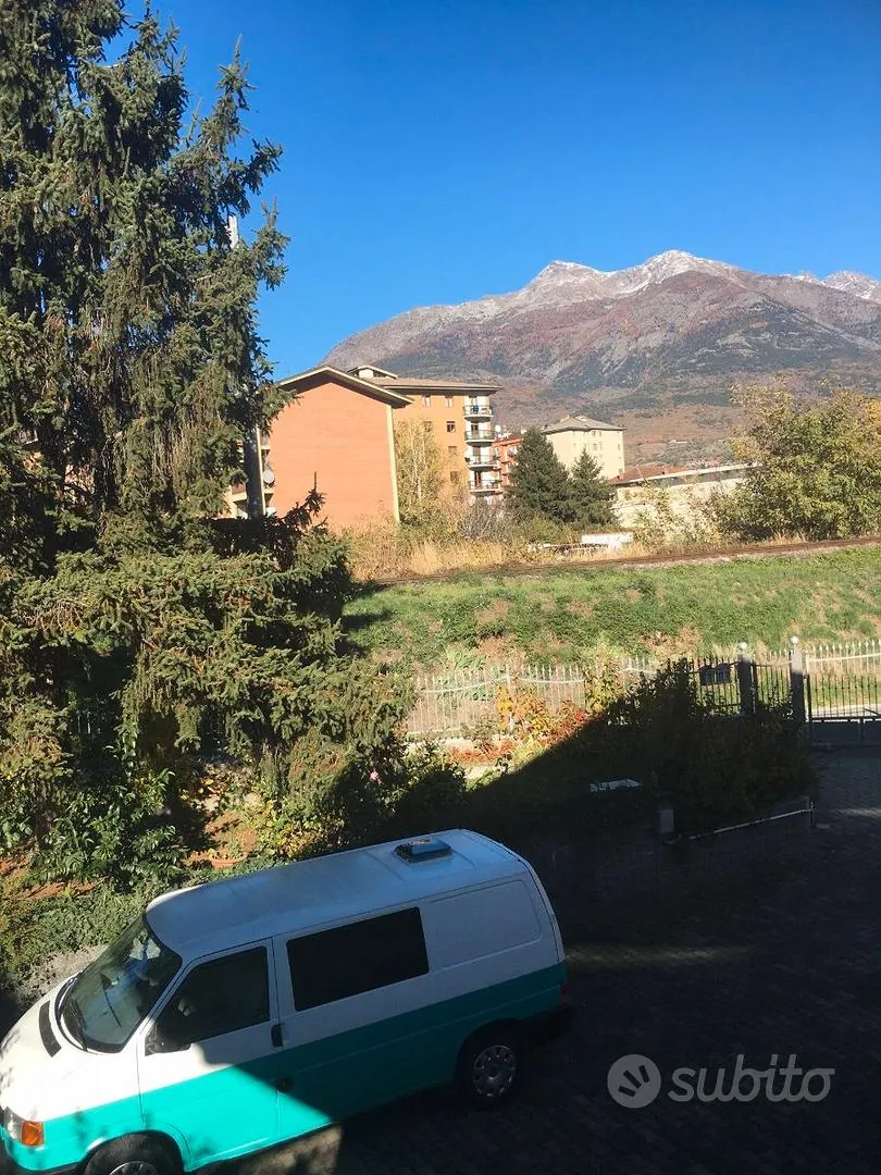 Volkswagen Transporter 1993 photo 2