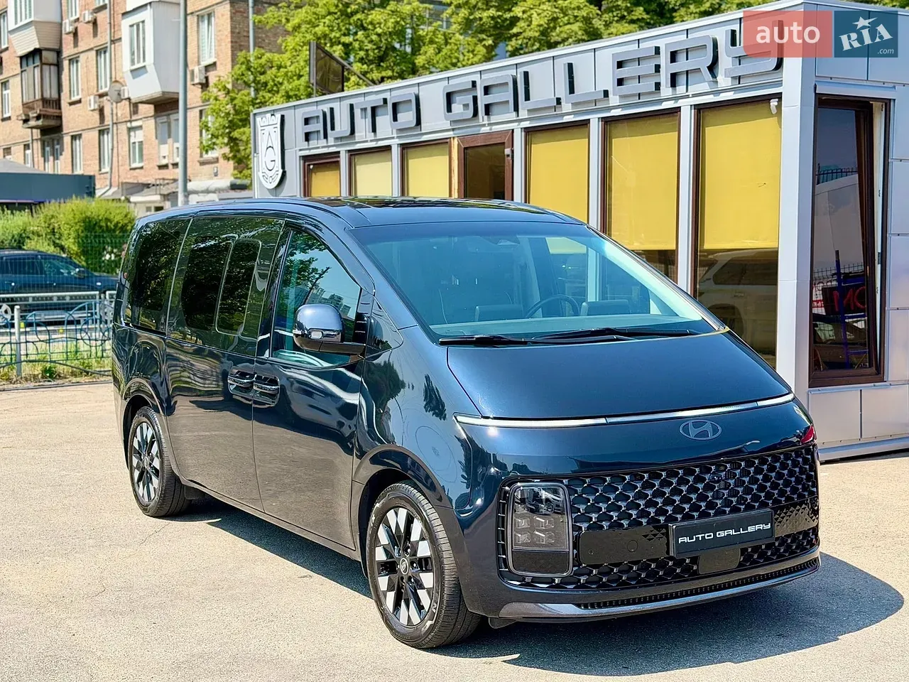 Hyundai Staria 2024 photo 5