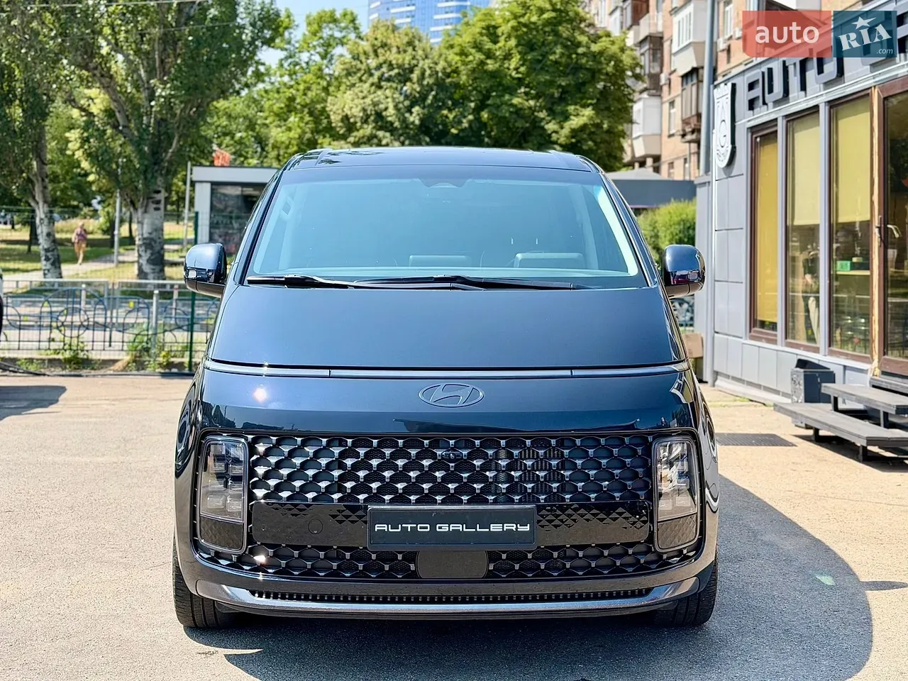 Hyundai Staria 2024 photo 4