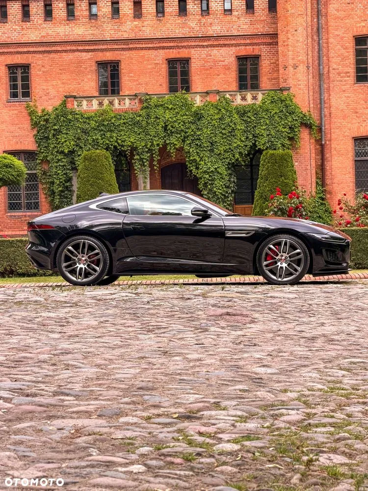 Jaguar F-Type 2021 photo 2