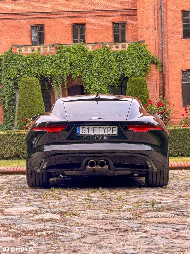 Jaguar F-Type 2021 photo 5
