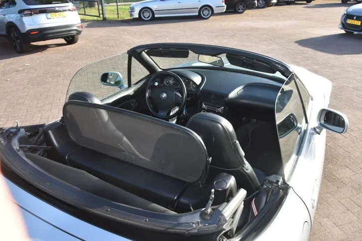 BMW Z3 Roadster 1998 photo 2