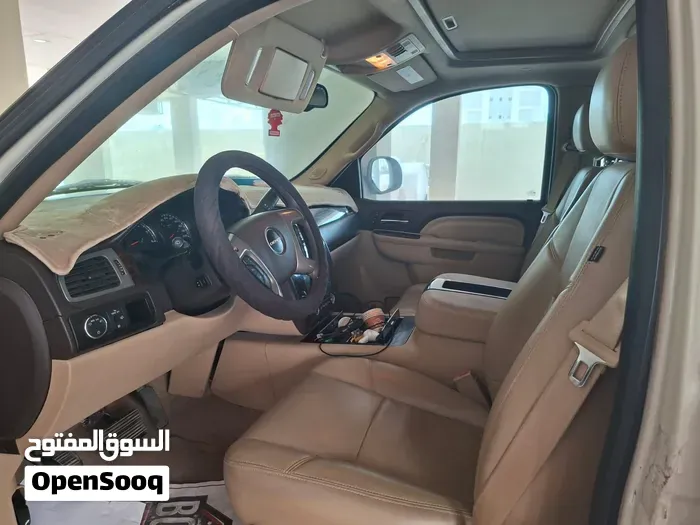 GMC Yukon 2014 photo 3