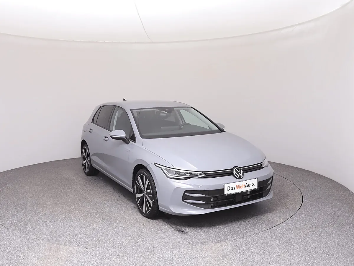Volkswagen Golf 2025 photo 2