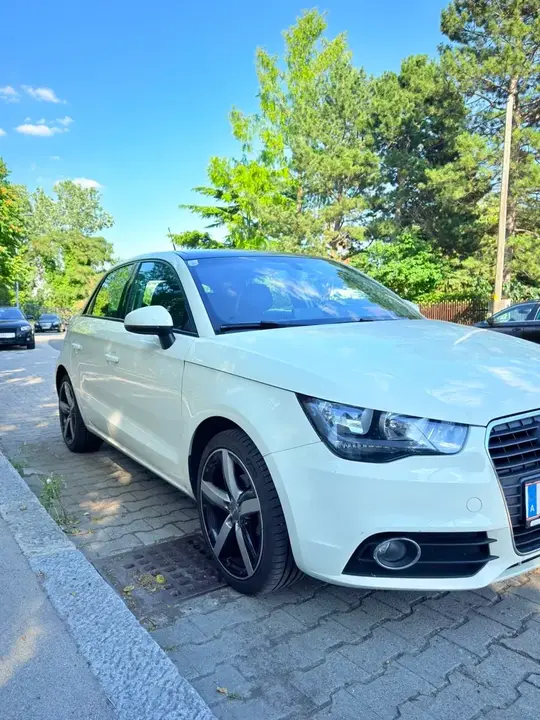 Audi A1 2012 photo 3