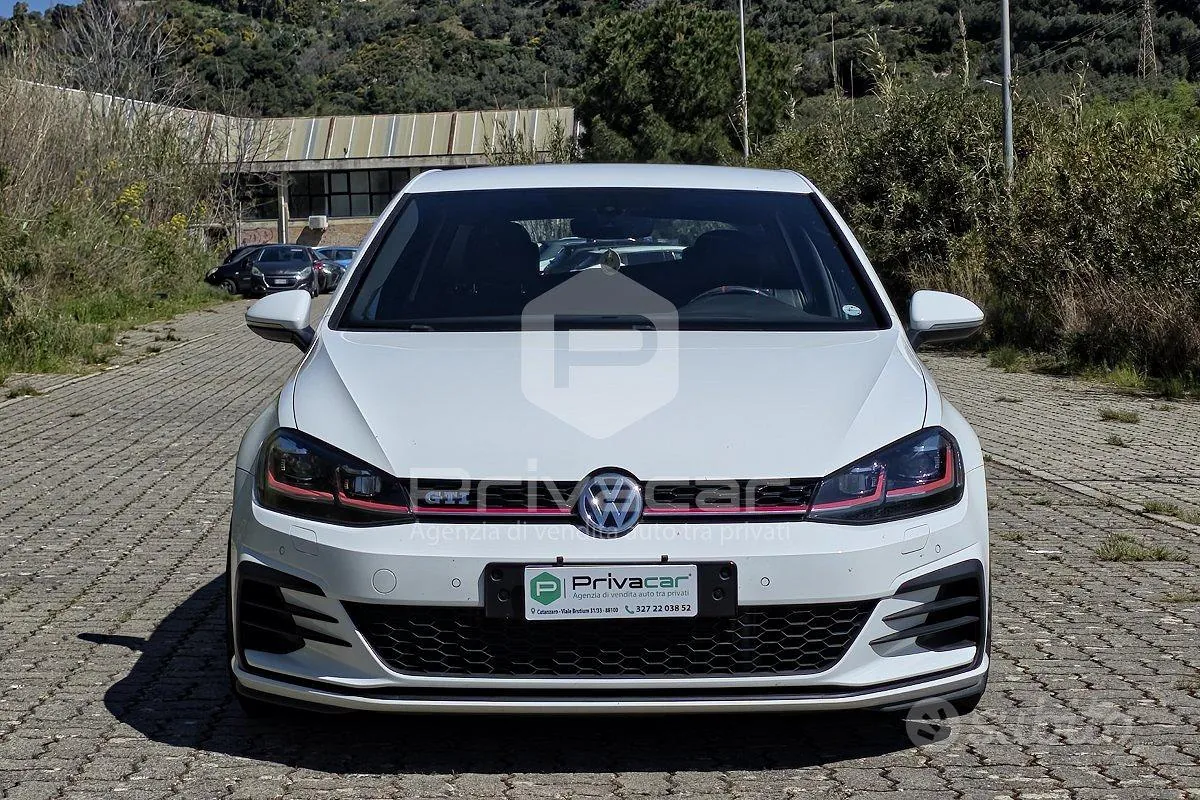 Volkswagen Golf 2017 photo 2