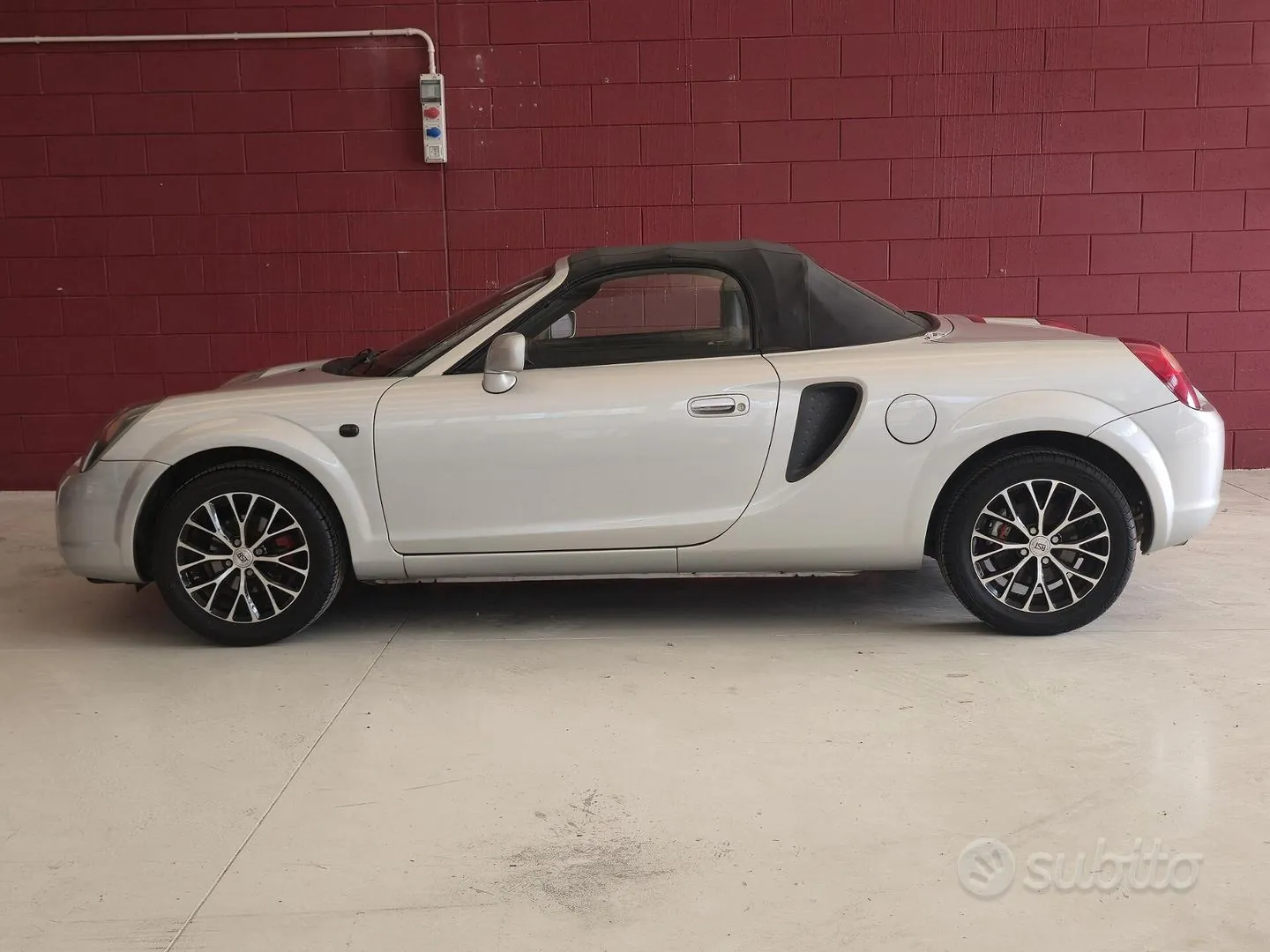Toyota Mr2 2000 photo 5