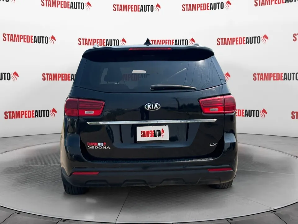 Kia Sedona 2019 photo 4