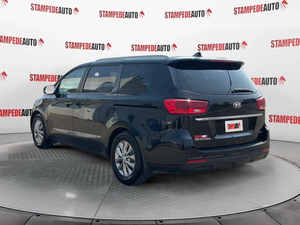 Kia Sedona 2019 photo 3