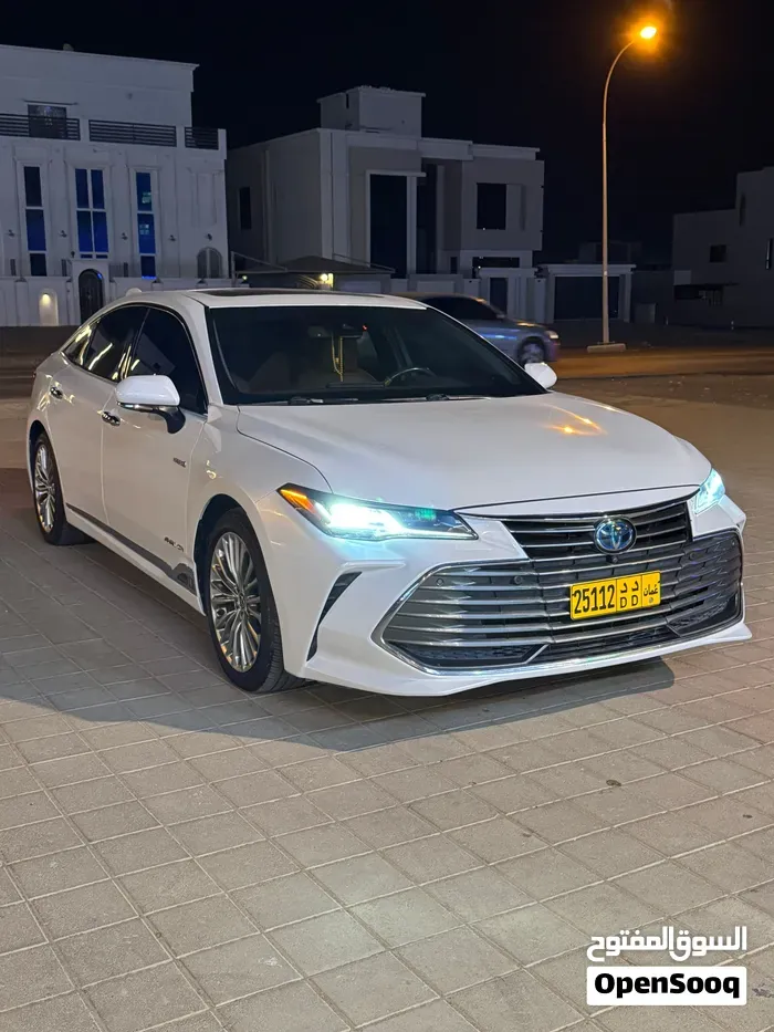 Toyota Avalon 2020 photo 2