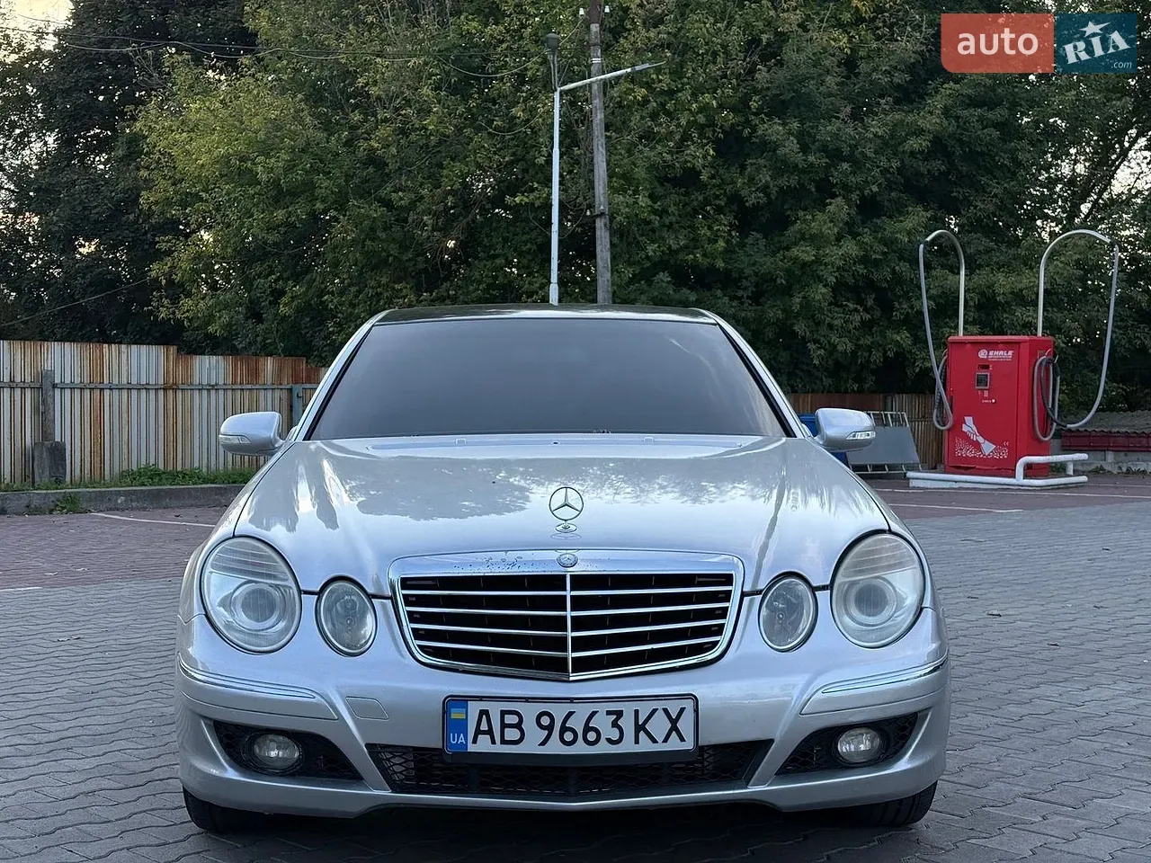 Mercedes-Benz E-Class 2008 photo 2