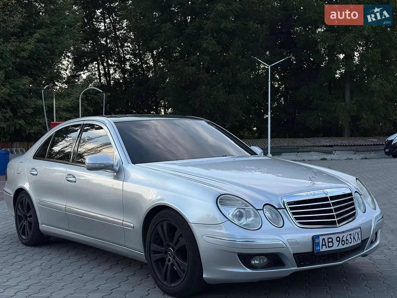 Mercedes-Benz E-Class 2008 photo 3