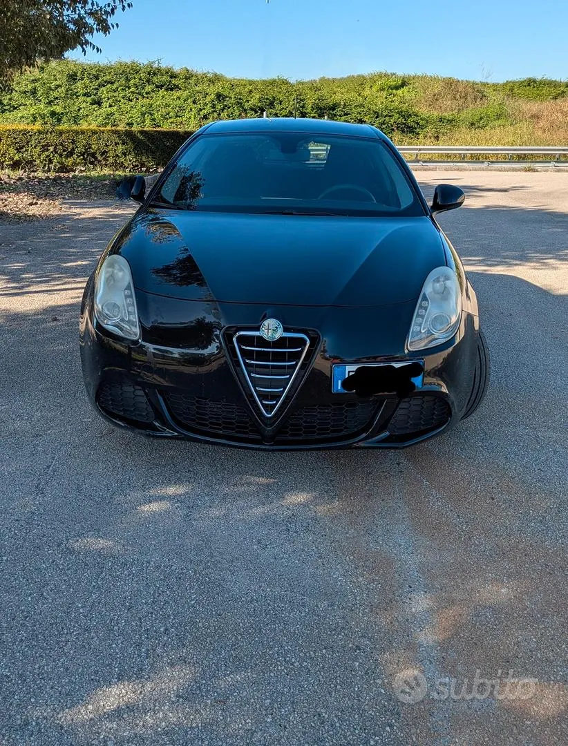 Alfa Romeo Giulietta 2011 photo 3