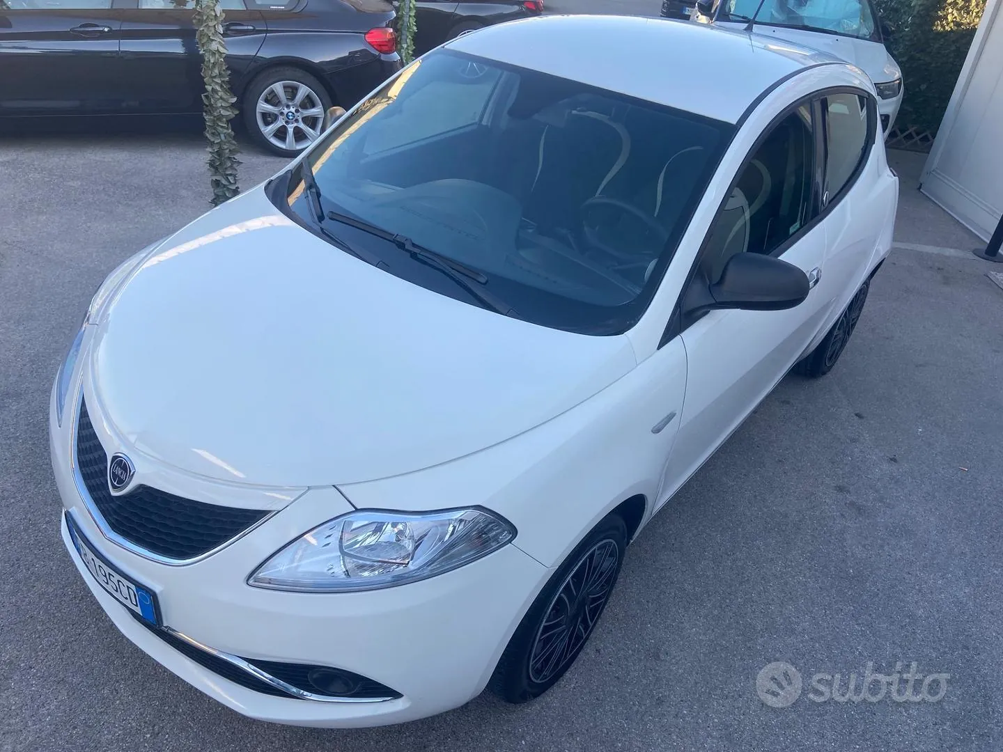 Lancia Ypsilon