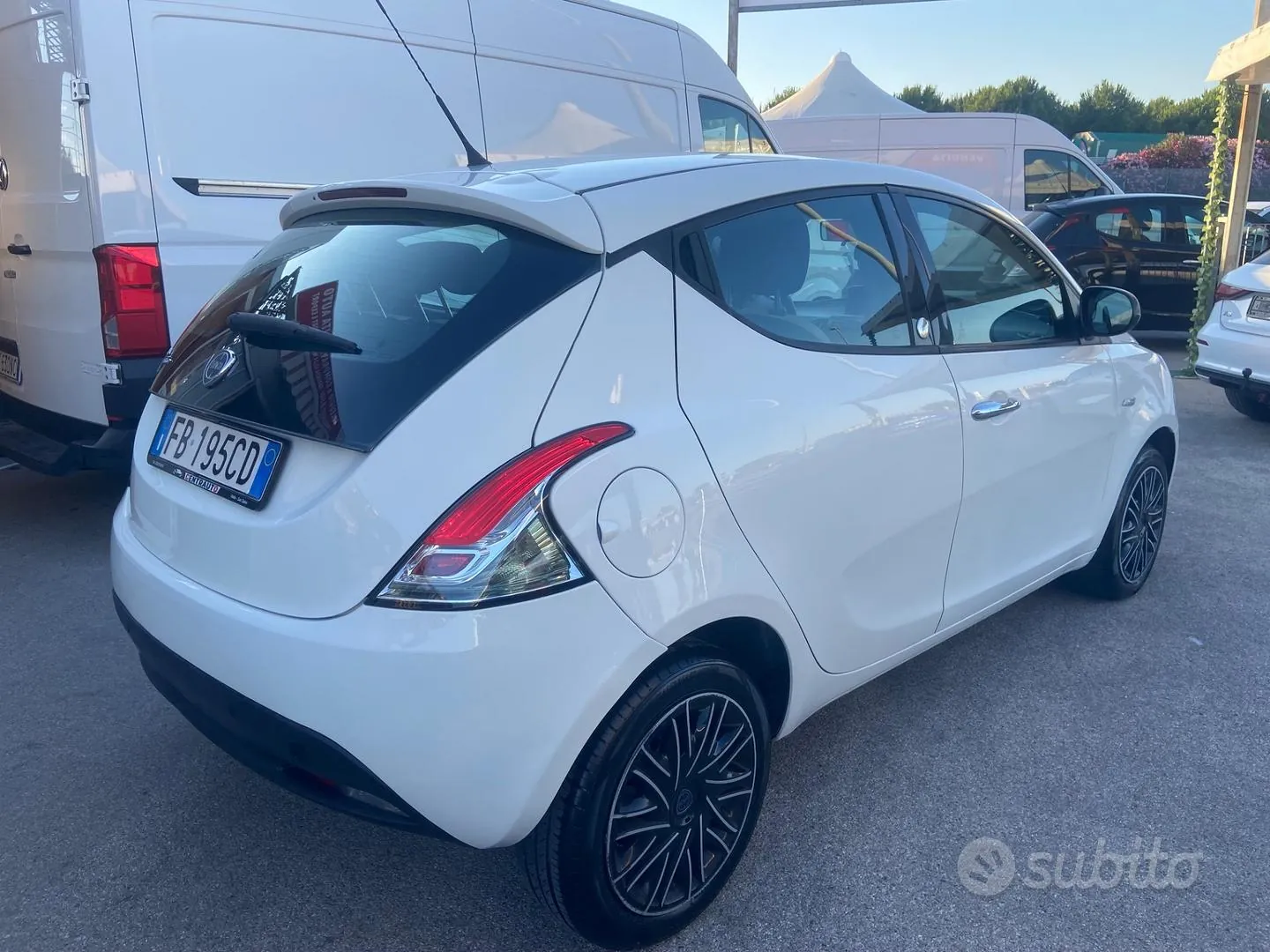 Lancia Ypsilon 2016 photo 3