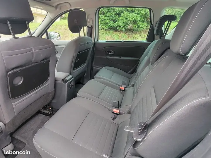 Renault Scenic 2016 photo 4