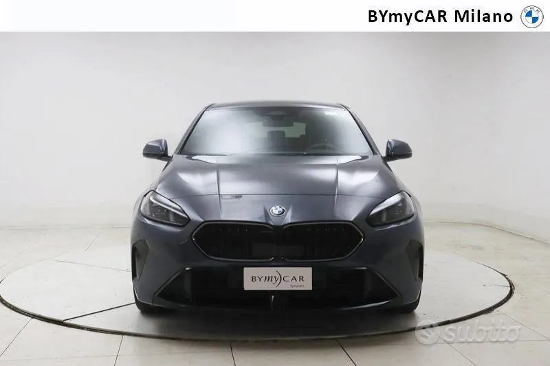 BMW 1 Series 2025 photo 5