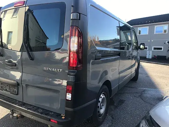 Renault Trafic 2022 photo 4