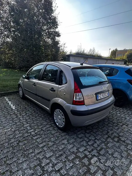 Citroen C3 2008 photo 2