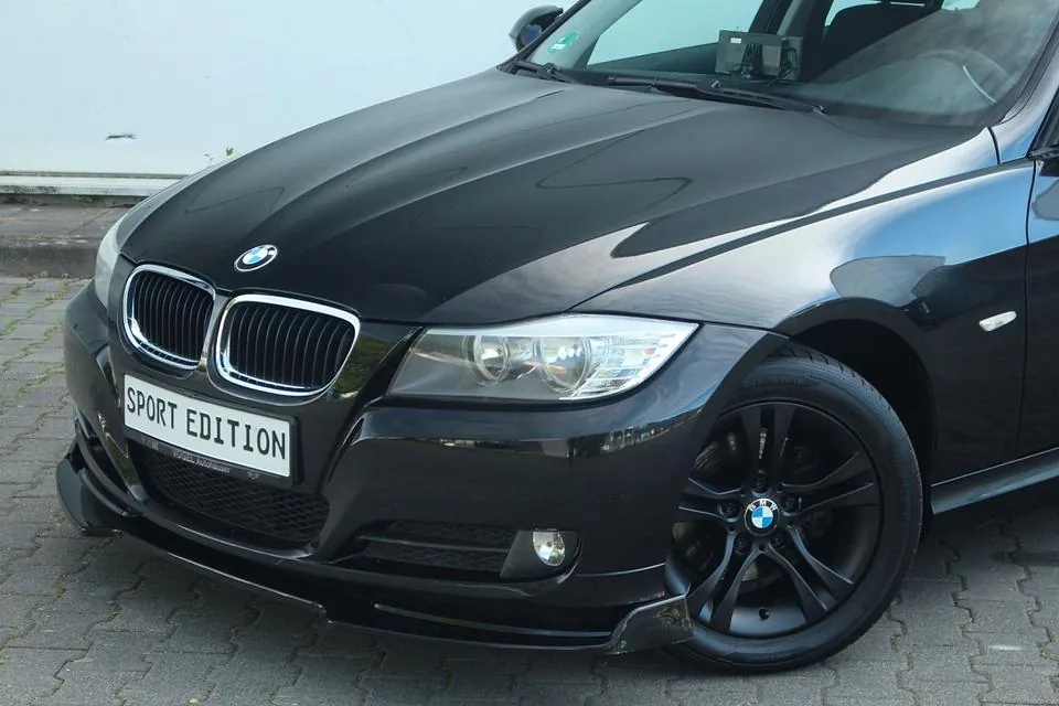 BMW 318I