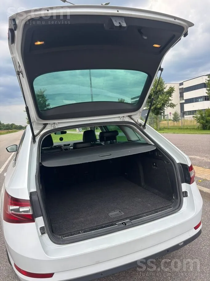 Skoda Superb 2016 photo 5