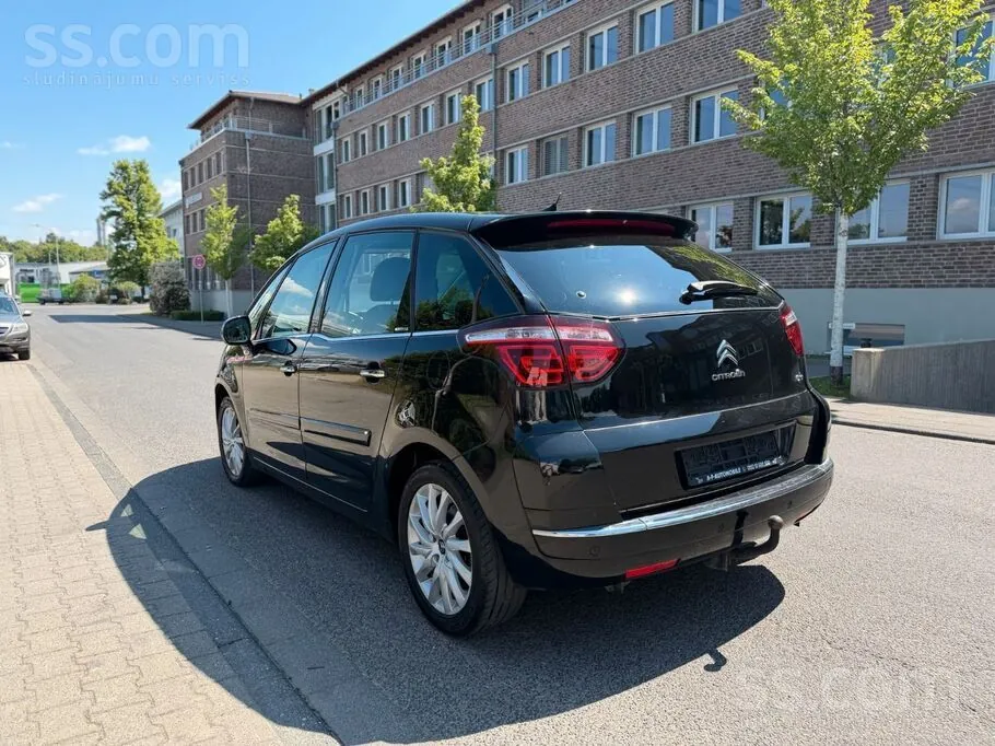 Citroen C4 Picasso 2009 photo 2