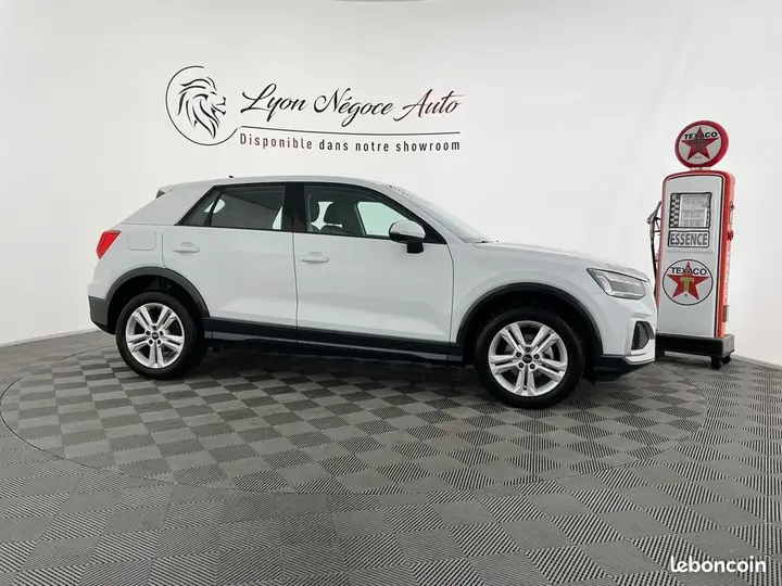 Audi Q2 2023 photo 2