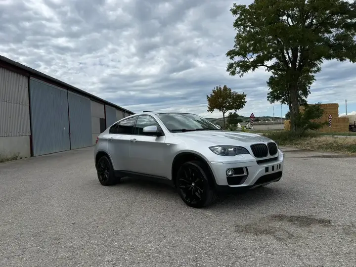 BMW X6 2012 photo 2