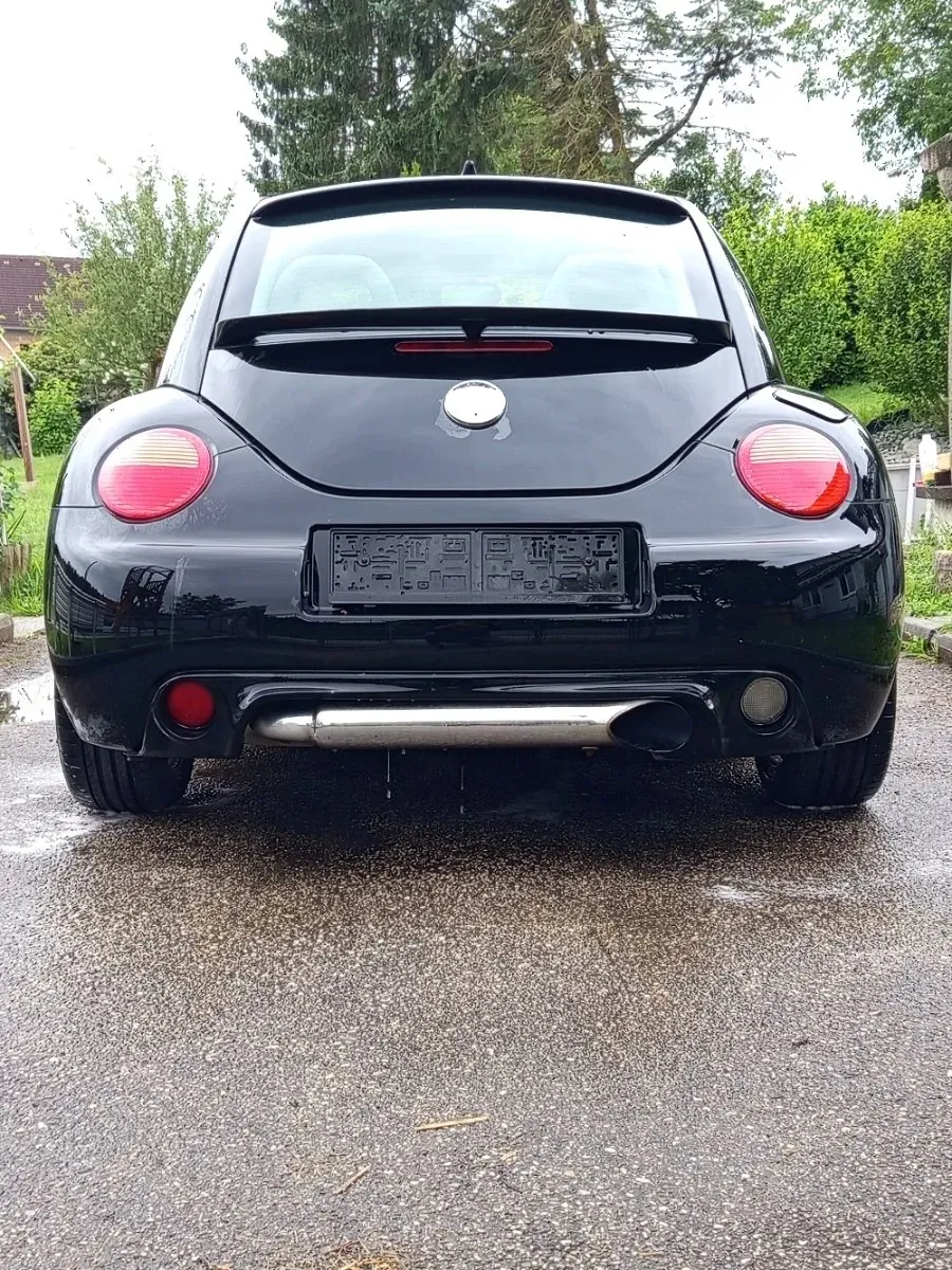 Volkswagen Beetle 2000 photo 2