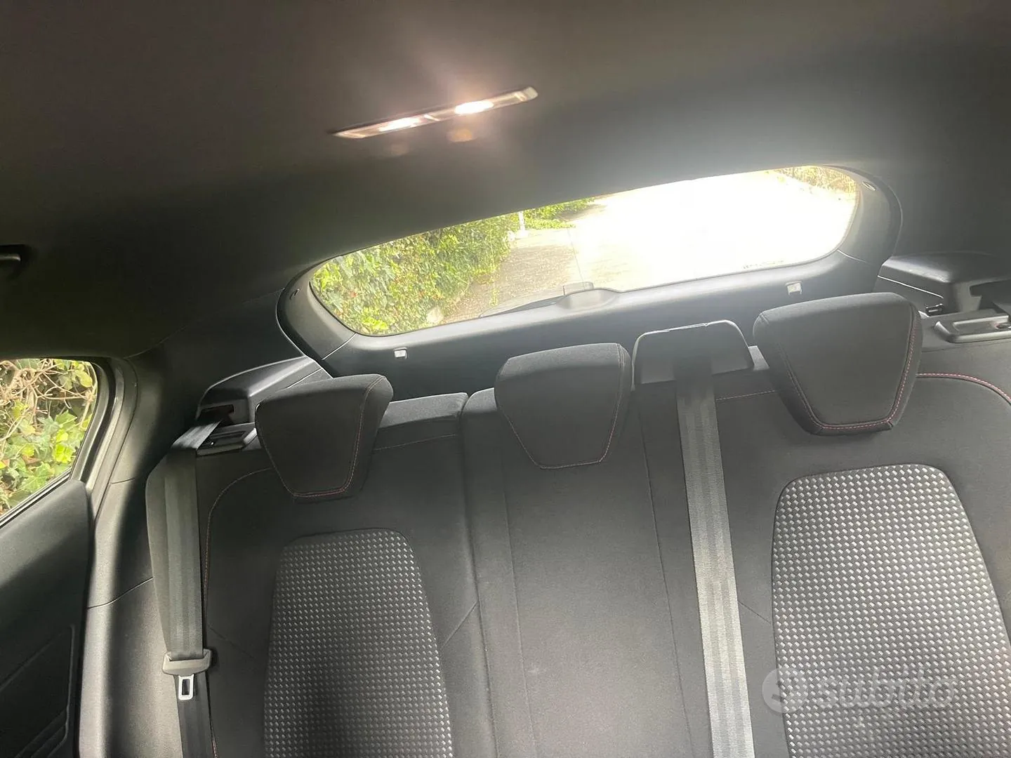 Ford Focus 2022 photo 2