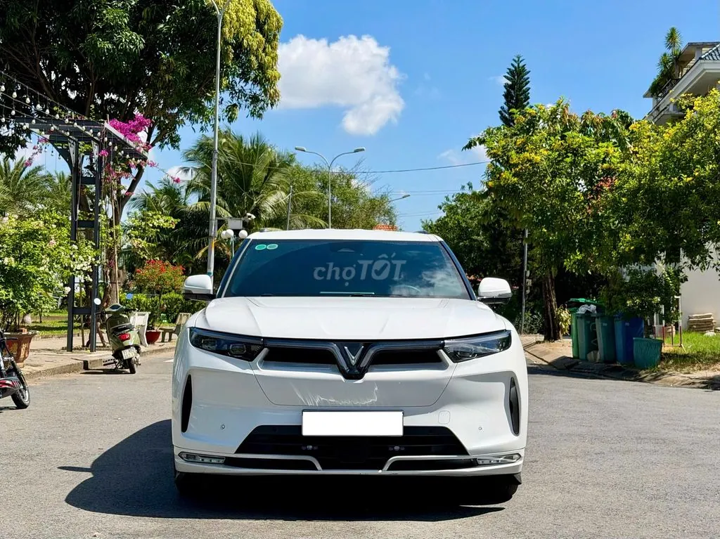 Vinfast Vf9